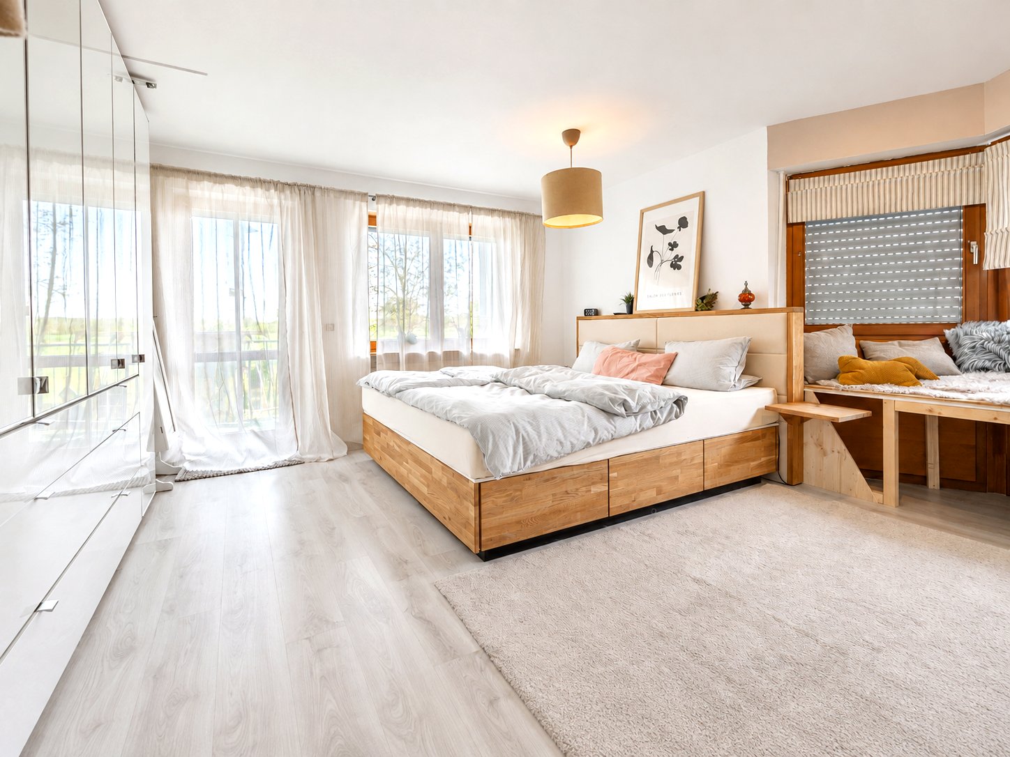 Schlafzimmer mit Ankleide